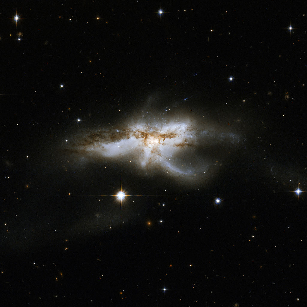 Hubble Interacting Galaxy NGC 6240